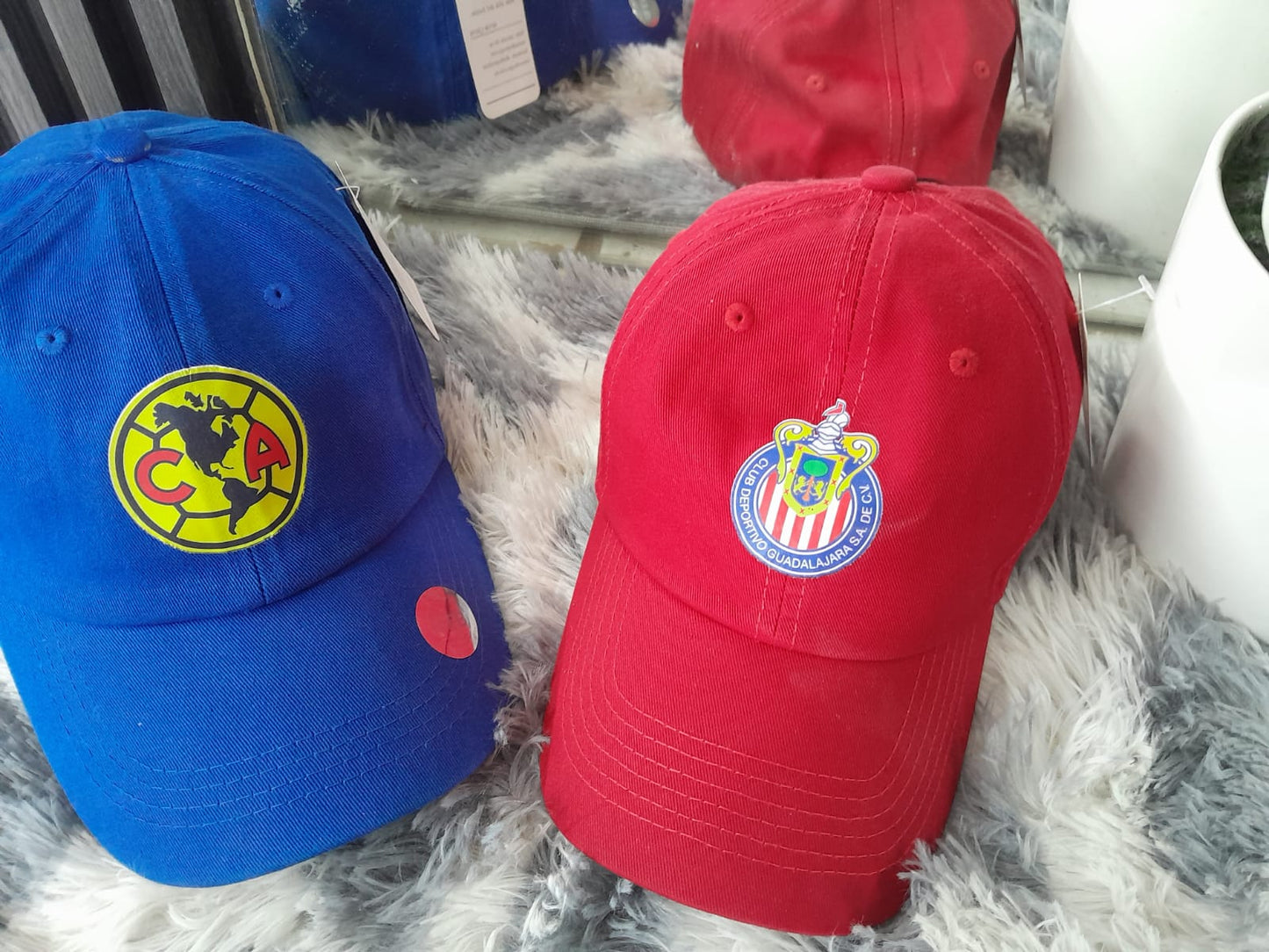 I.GORRA VARIAS MARCAS